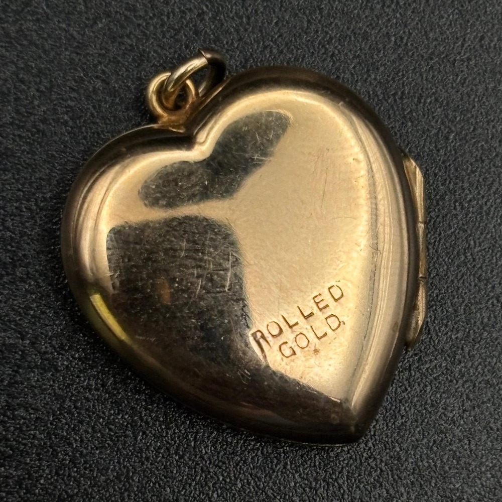 Vintage Rolled Gold Heart Photo Locket Etched Floral Gold Tone 0.85" - Picture 4 of 10